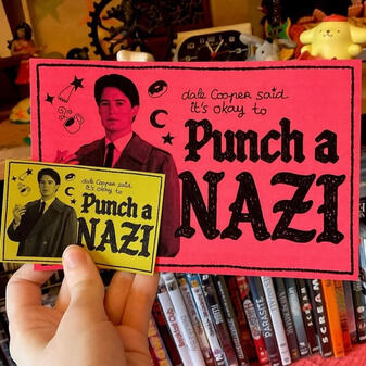 Pack print + stickers Dale Cooper/ Prix (sans les frais de ports): 6€/ Papier: 330 g/m² mat/ Impression: couleur recto